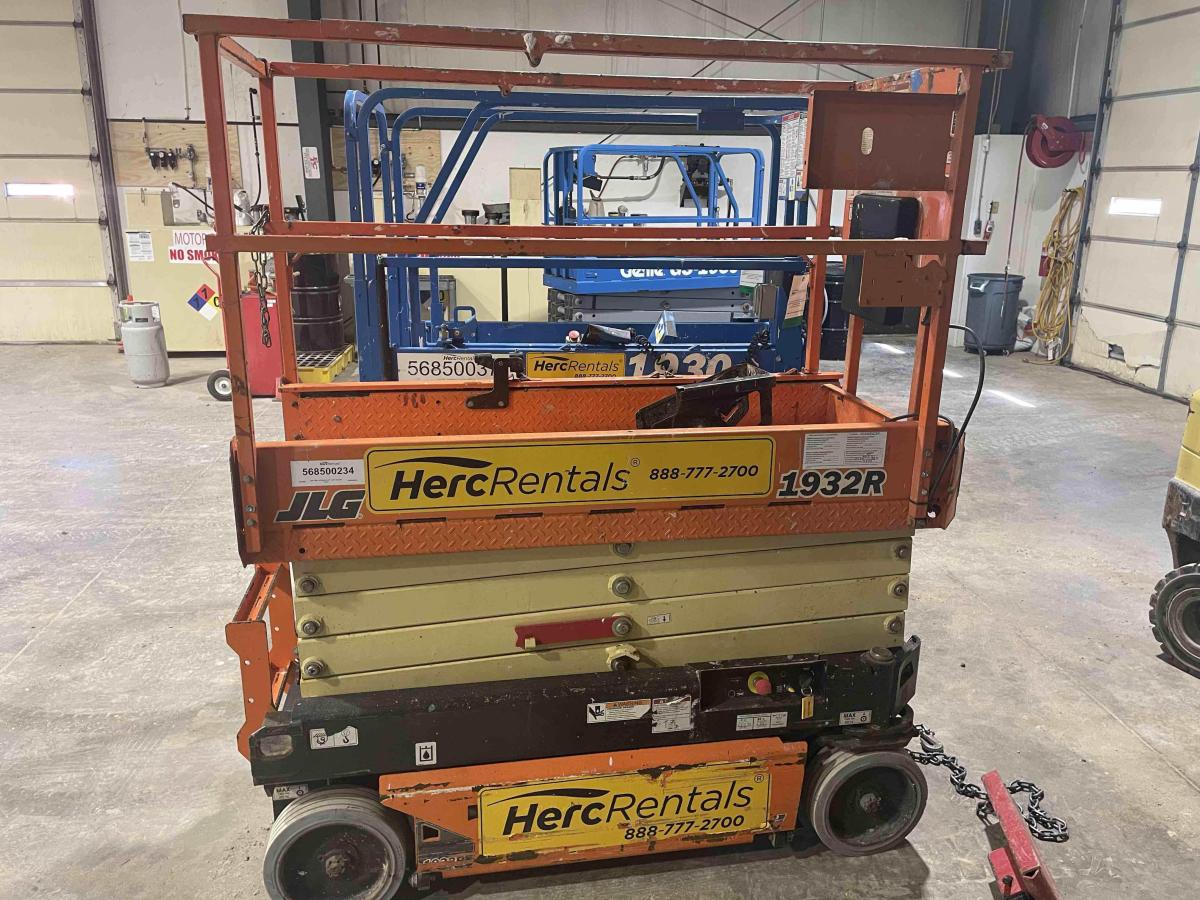2018 JLG 1932R