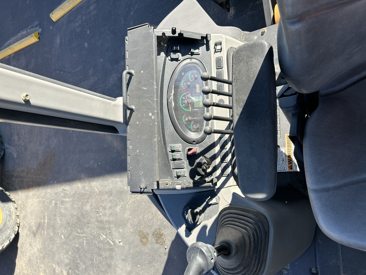 2021 Case 570N EP-6