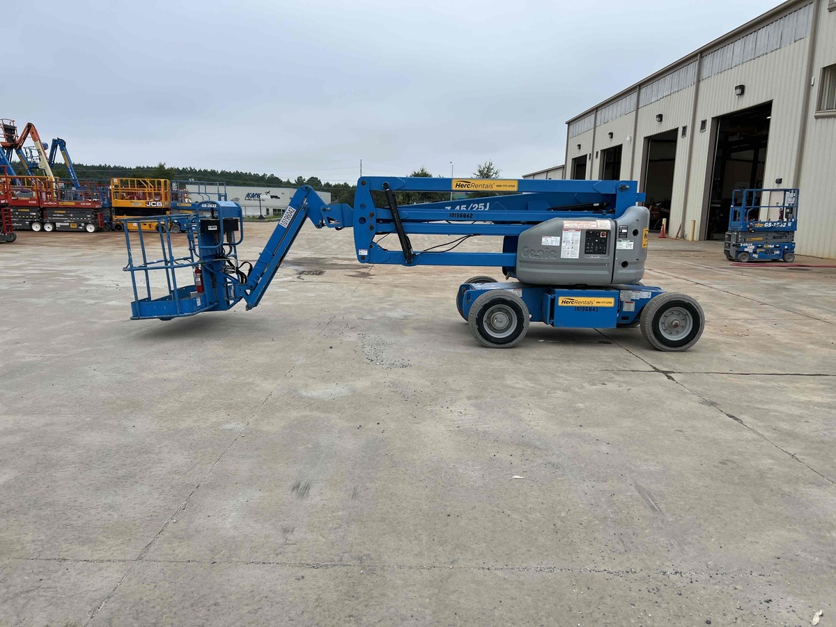 2016 Genie Z-45/25-3