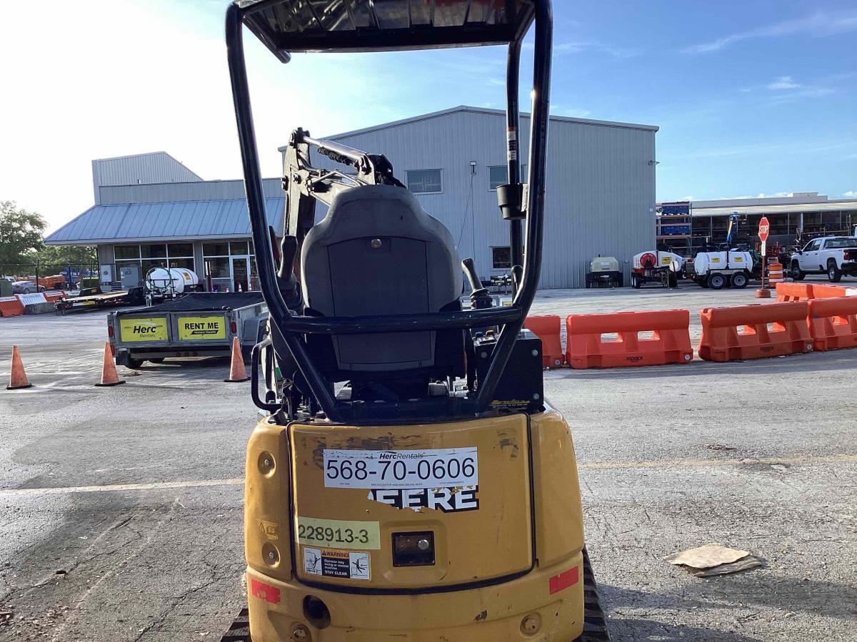 2019 John Deere 17G