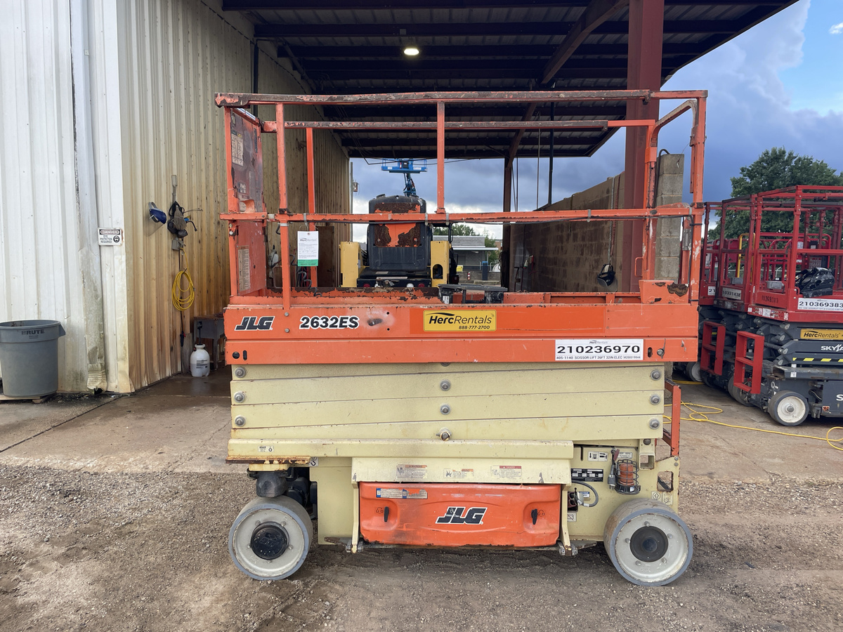 2018 JLG 2632ES