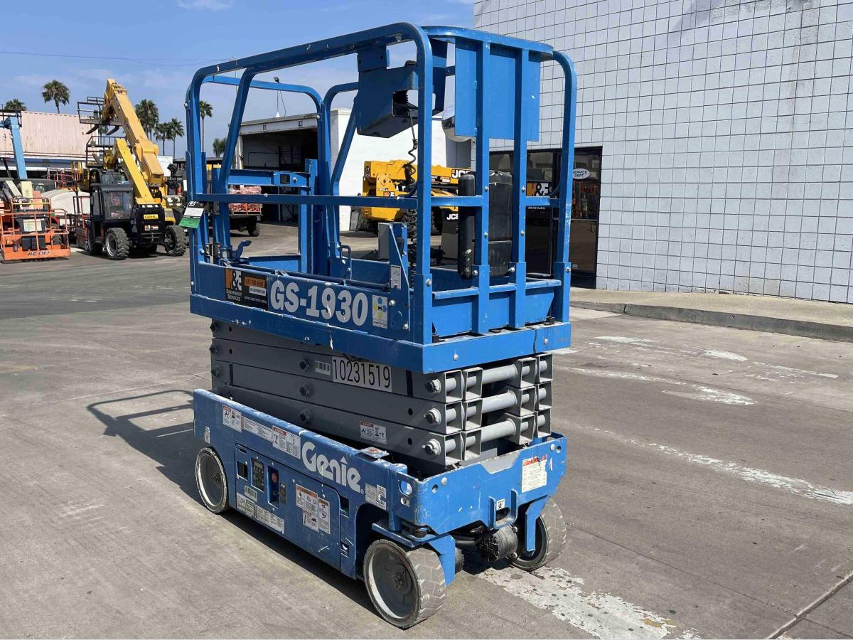 2017 Genie GS-1930