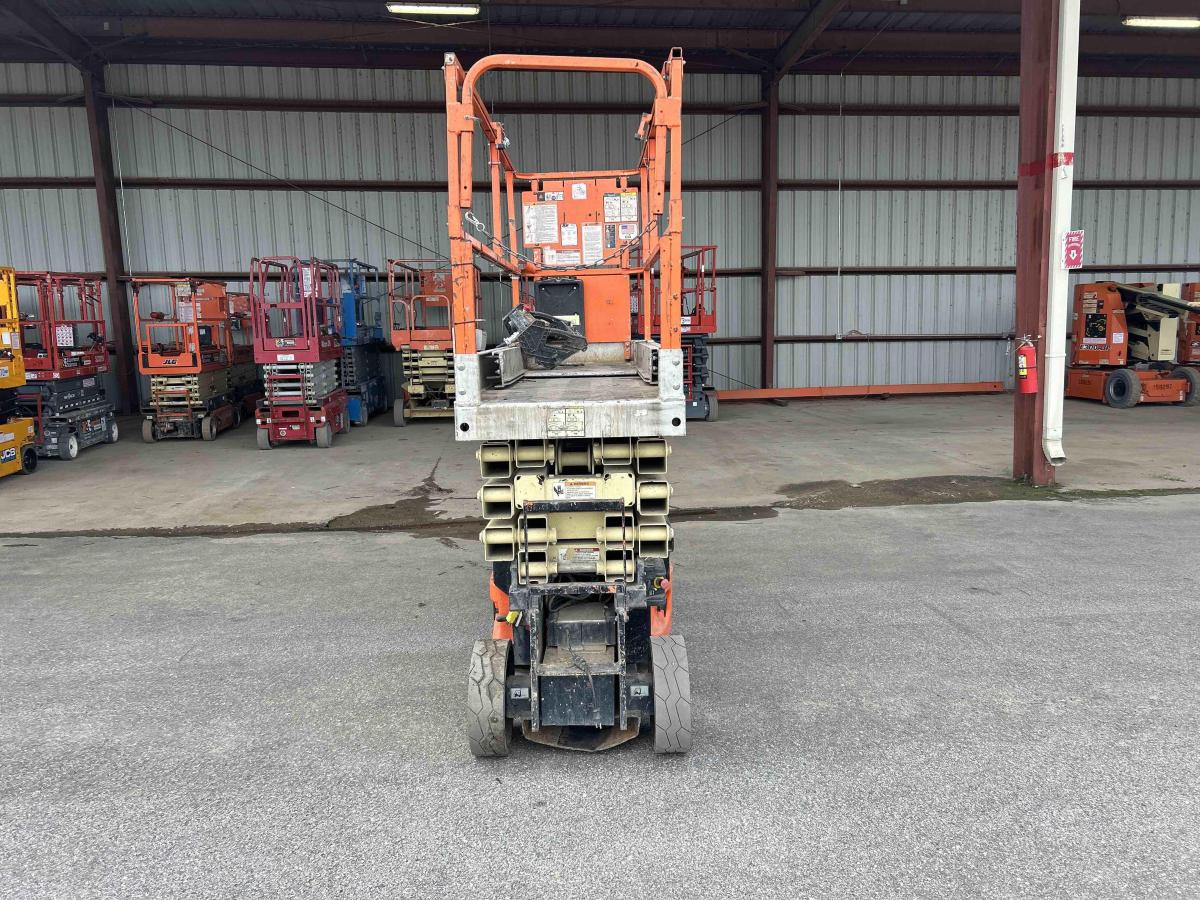 2012 JLG 2630ES
