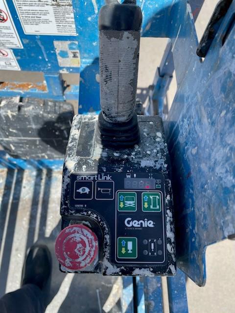 2017 Genie GS-3232