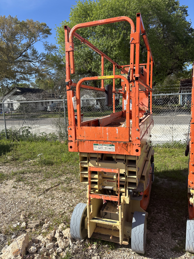 2017 JLG 2632ES-3
