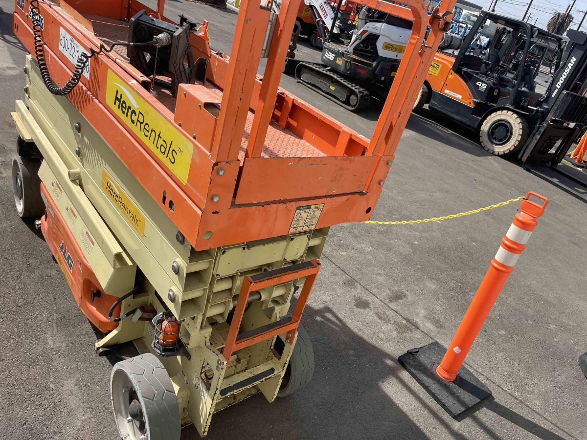 2018 JLG 2632ES