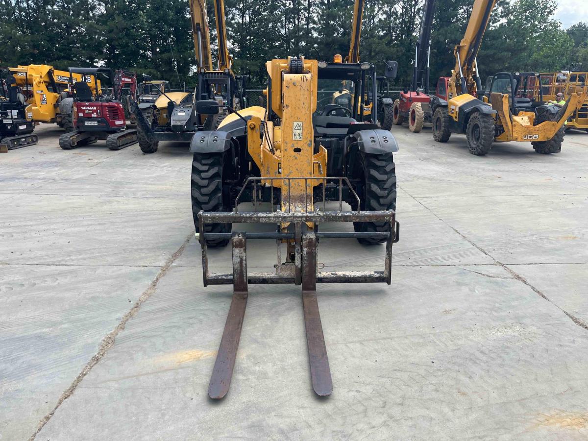 2019 JCB 509-42-4
