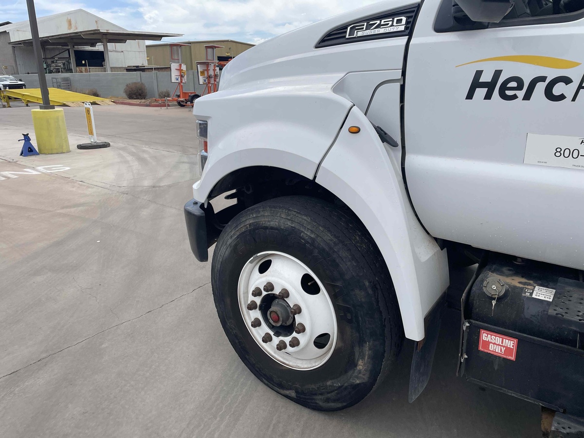2019 Ford F750-3