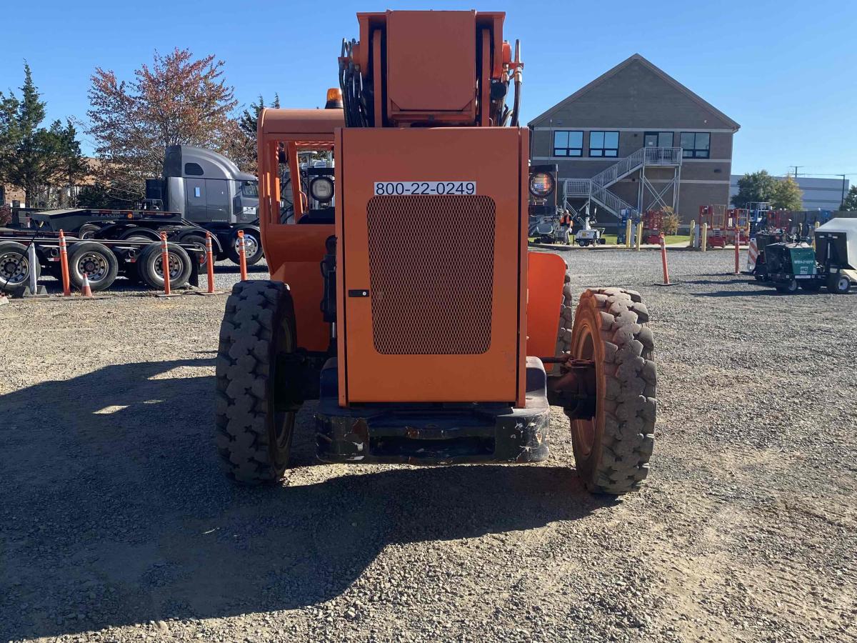 2018 SkyTrak 8042