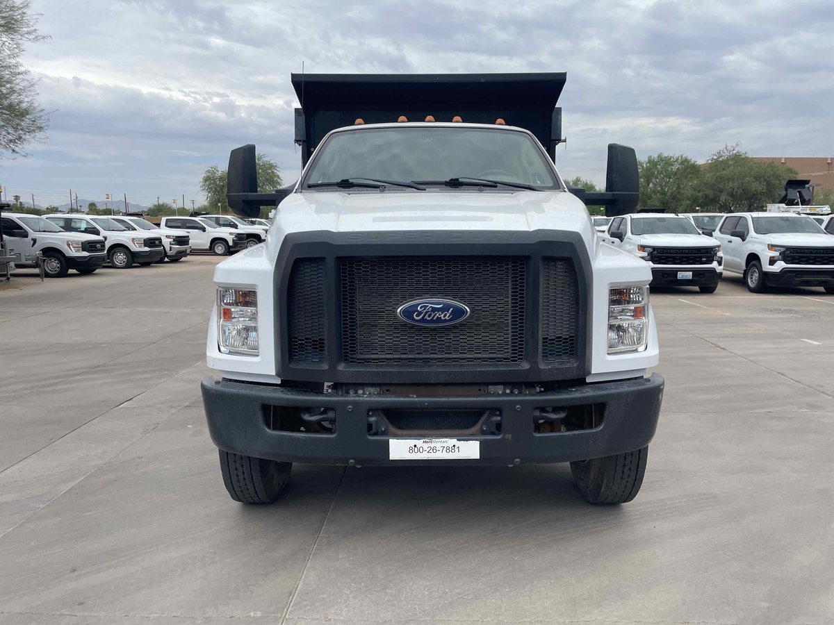 2019 Ford F750-4