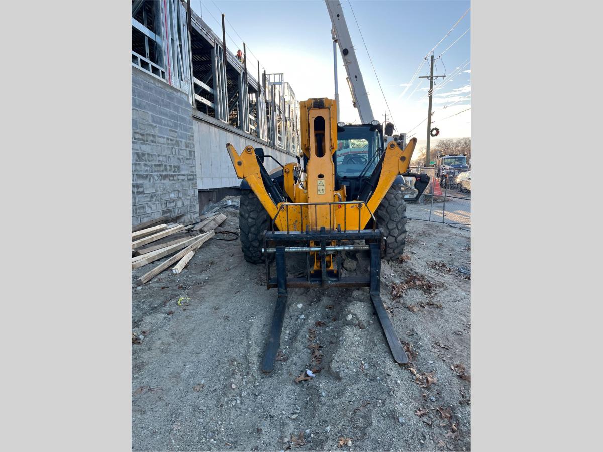 2018 JCB 510-56