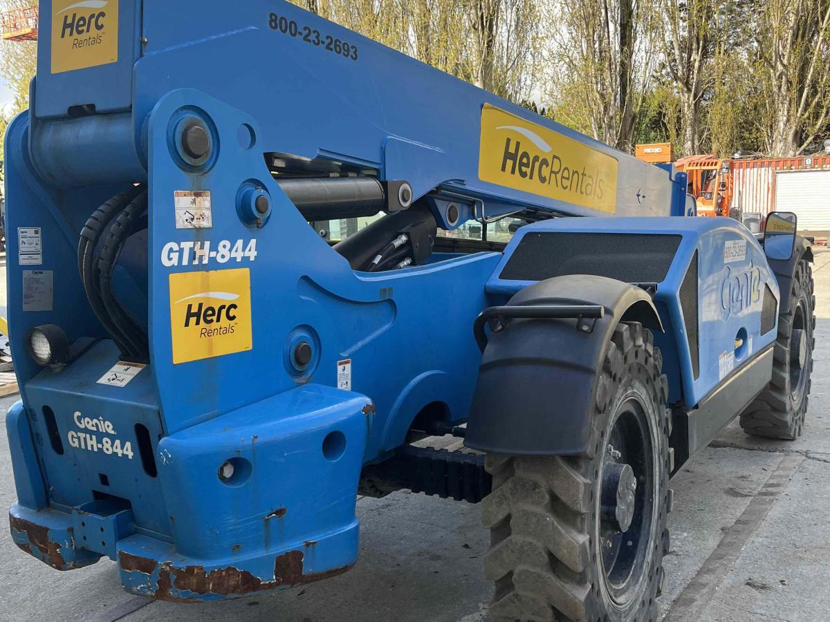 2018 Genie GTH 844-4