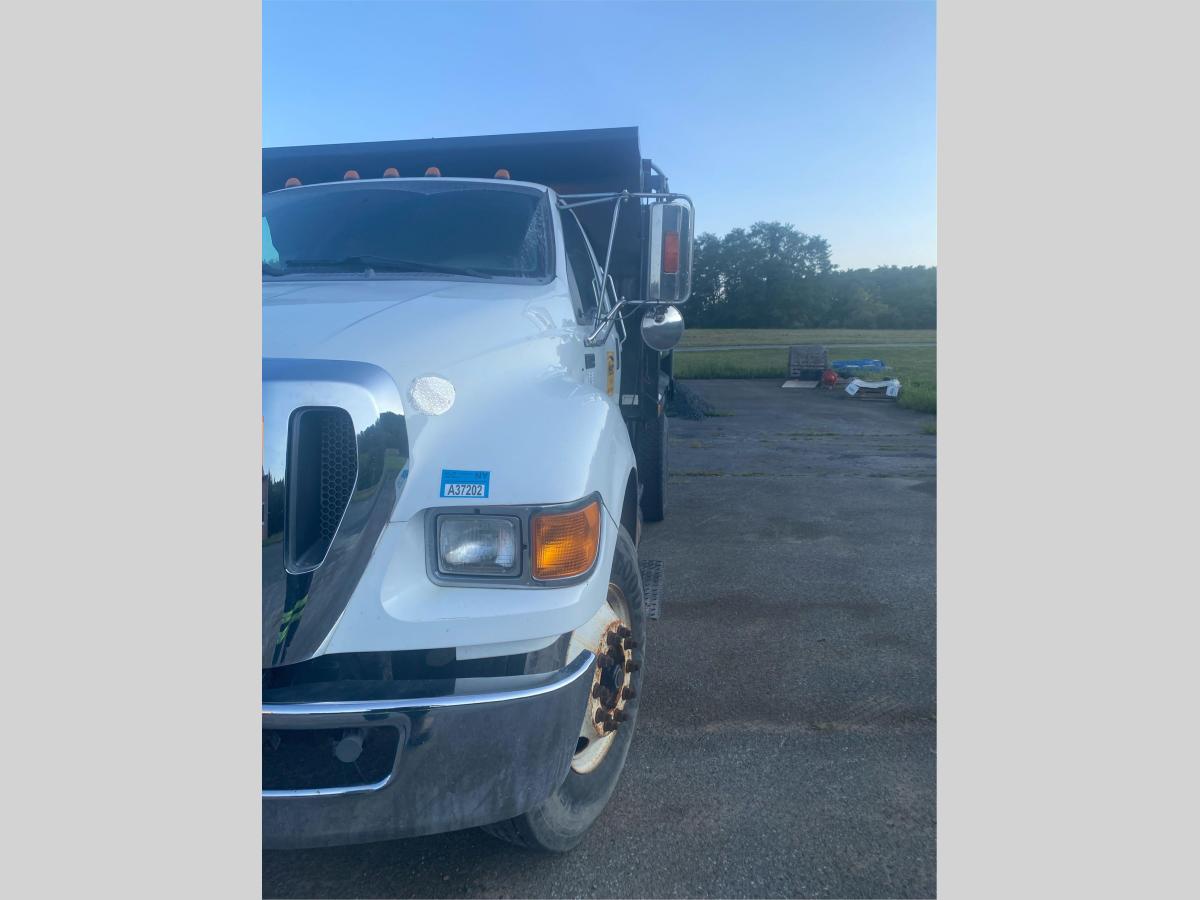 2015 Ford F750