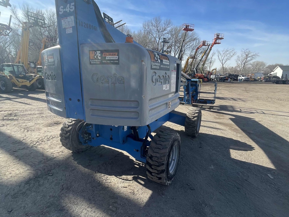 2018 Genie S-45-6
