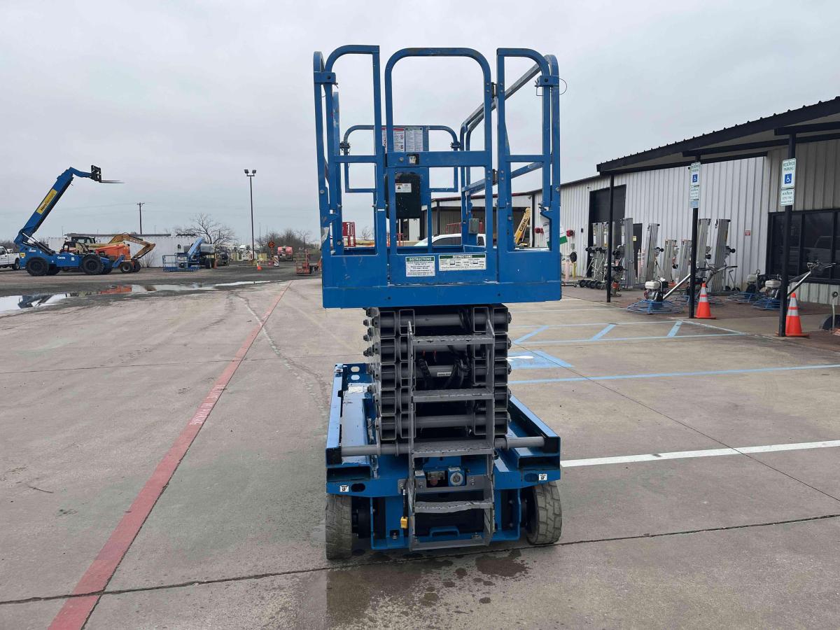 2019 Genie GS-4047