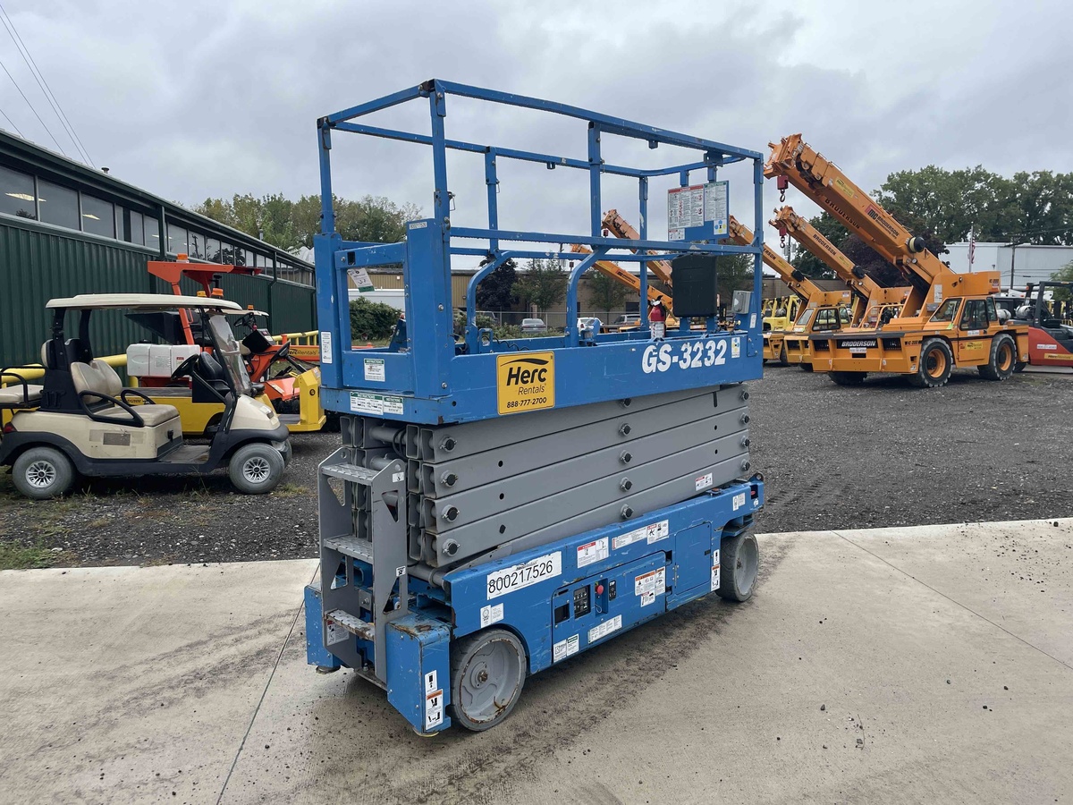2018 Genie GS-3232-4