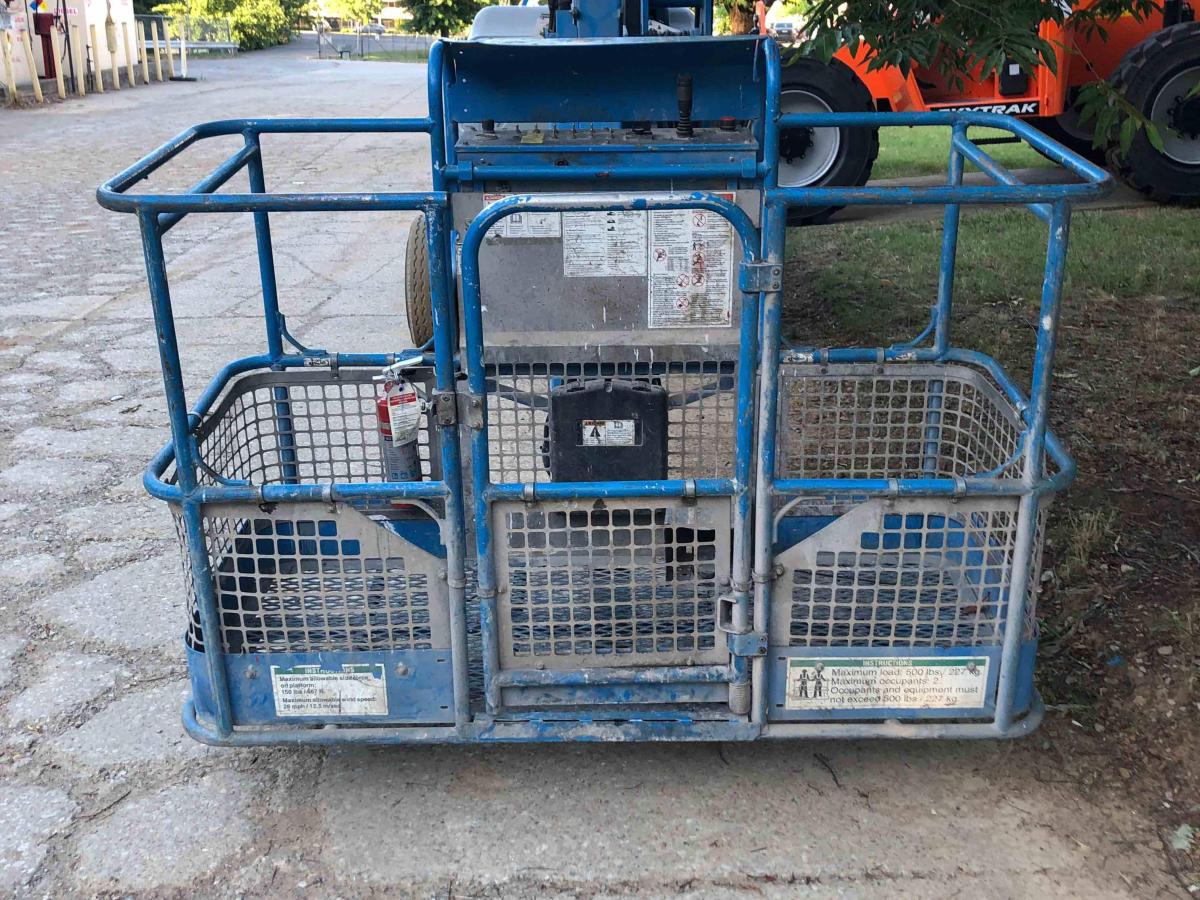 2013 Genie Z-45/25
