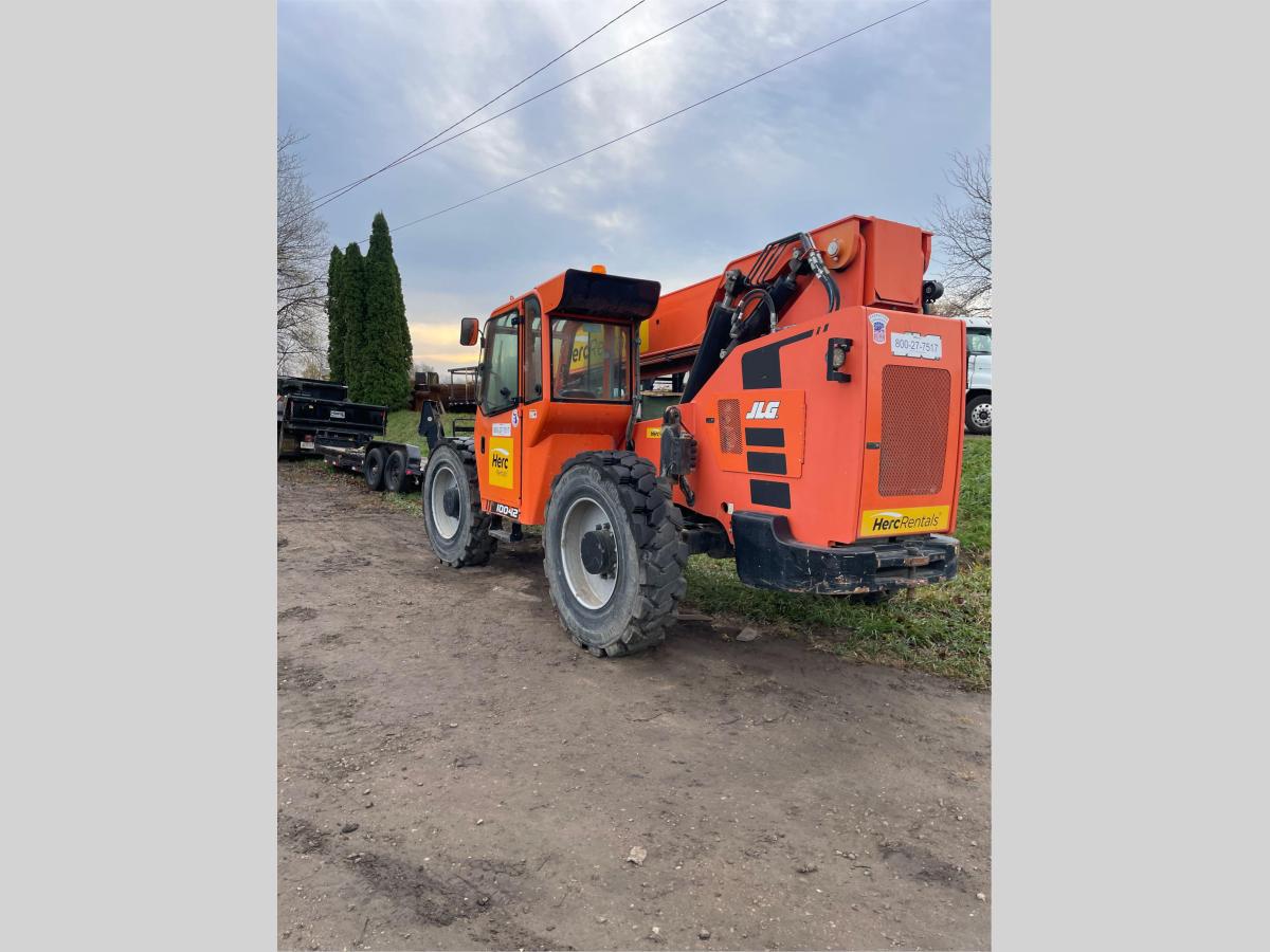 2020 SkyTrak 10042