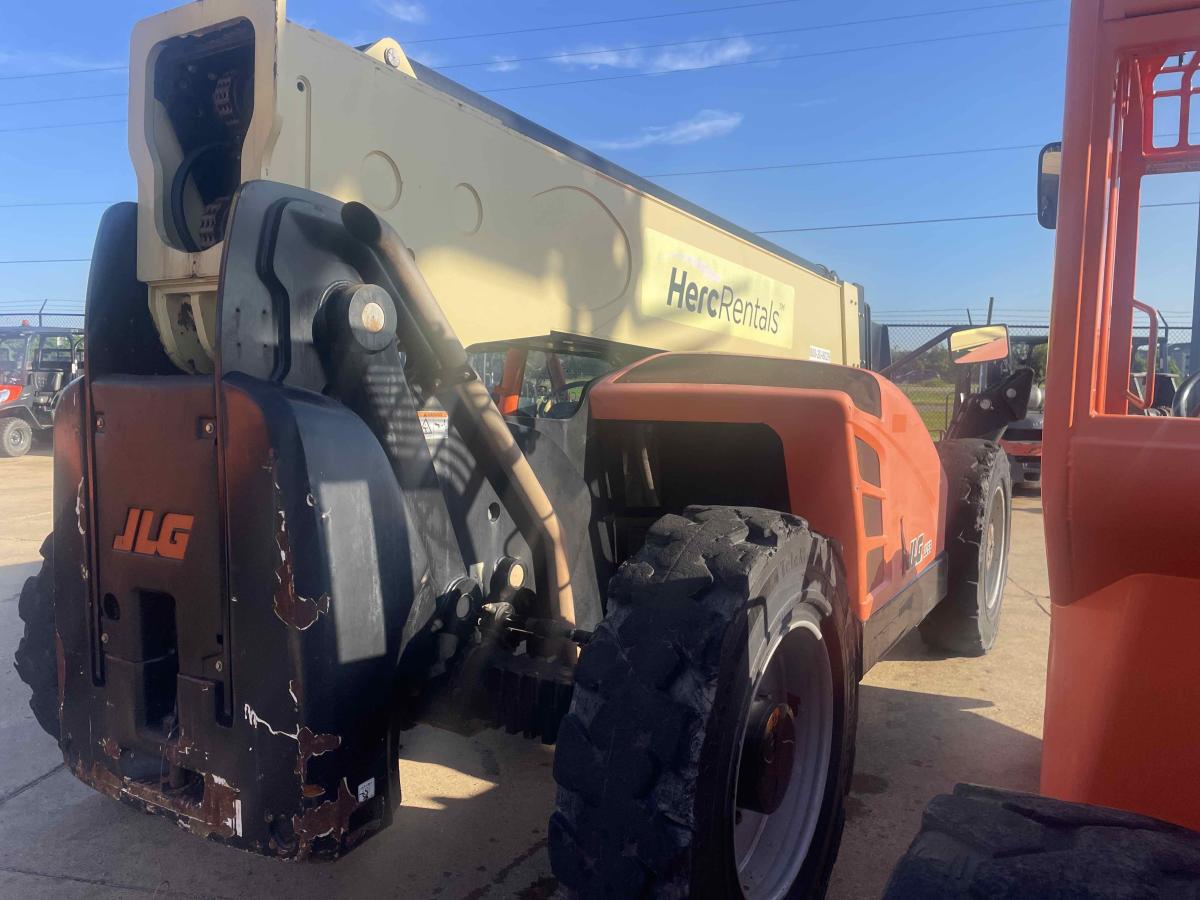 2018 JLG 1255