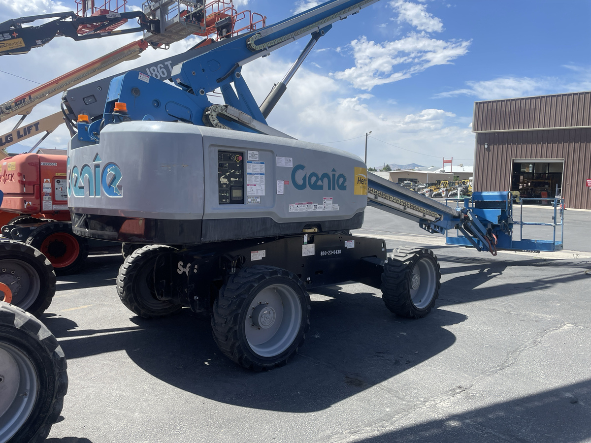 2018 Genie S-65