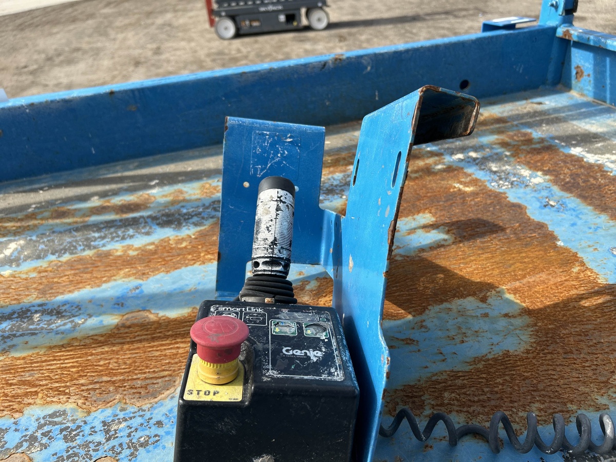 2018 Genie GS-3246-8