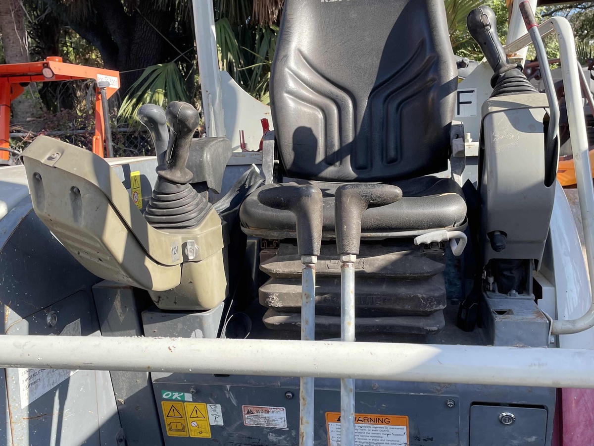 2021 Takeuchi TB260-5