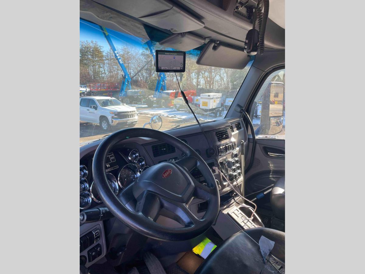 2017 Peterbilt 567