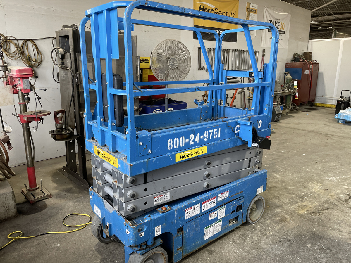2019 Genie GS-1930