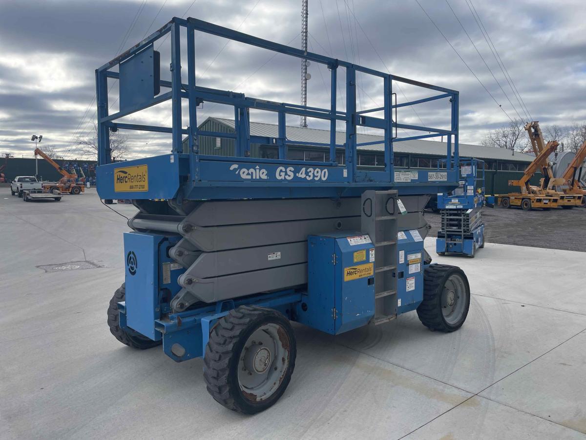 2014 Genie GS-4390 RT