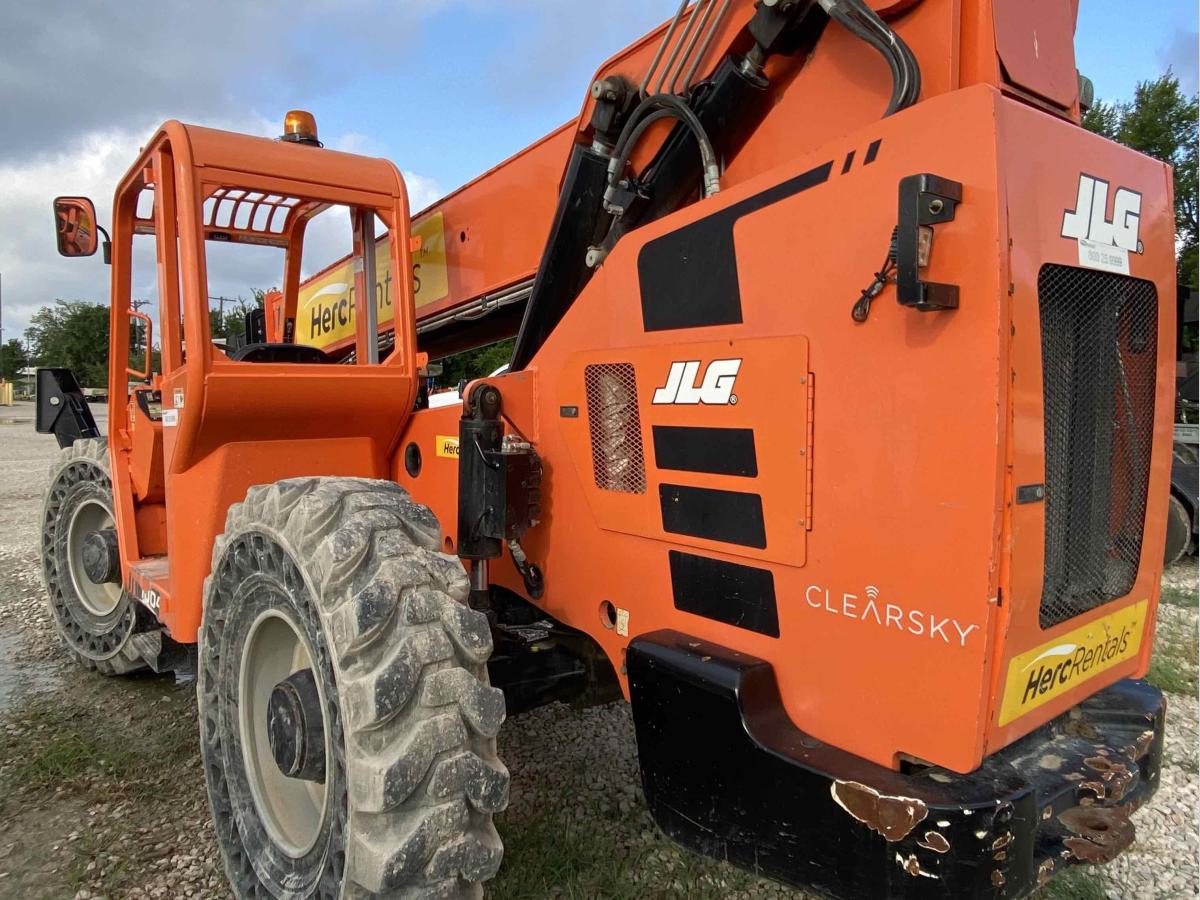 2019 SkyTrak 10042