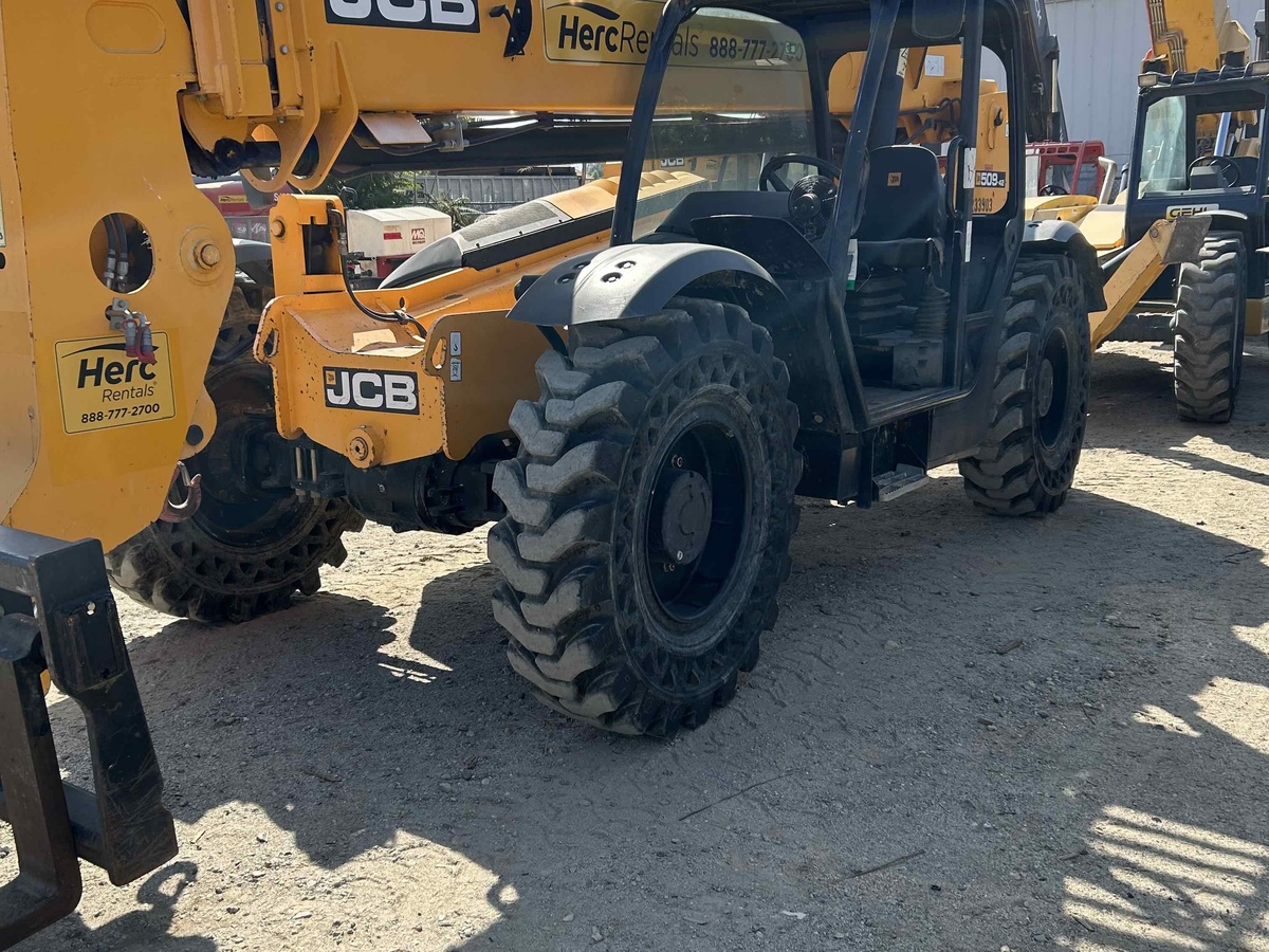 2018 JCB 509-42-4