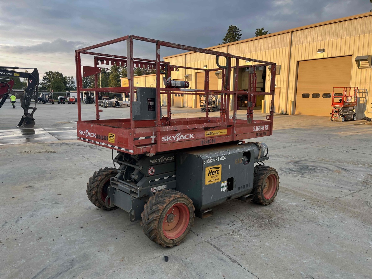 2018 Skyjack SJ-6832RT-7