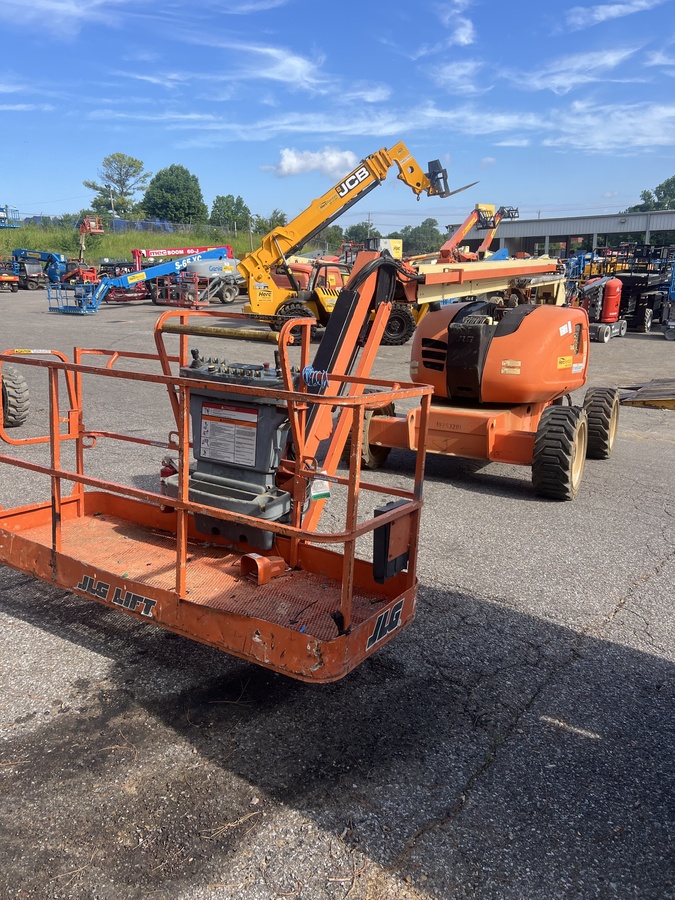 2018 JLG 600AJ-4