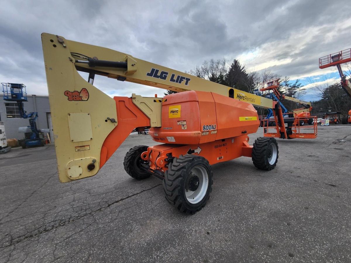 2015 JLG 800AJ