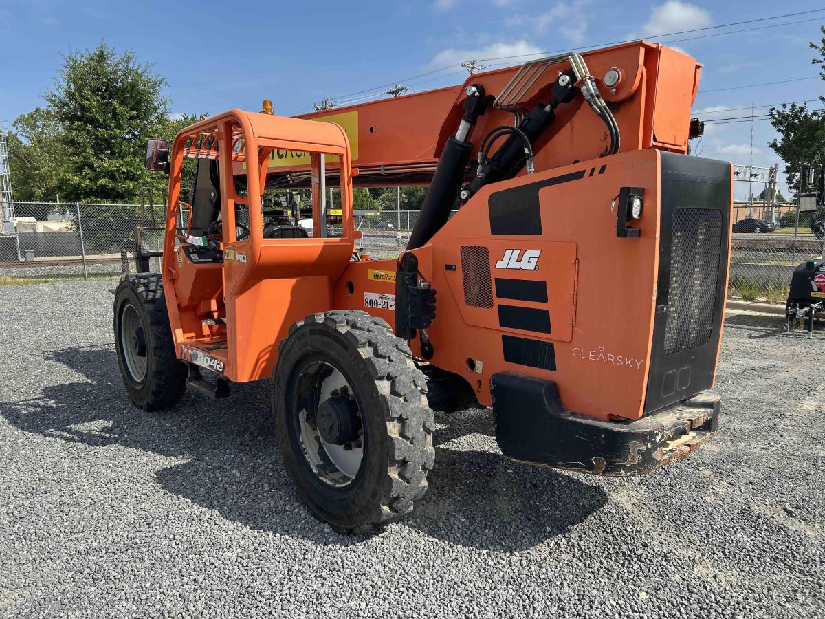 2018 SkyTrak 8042-4