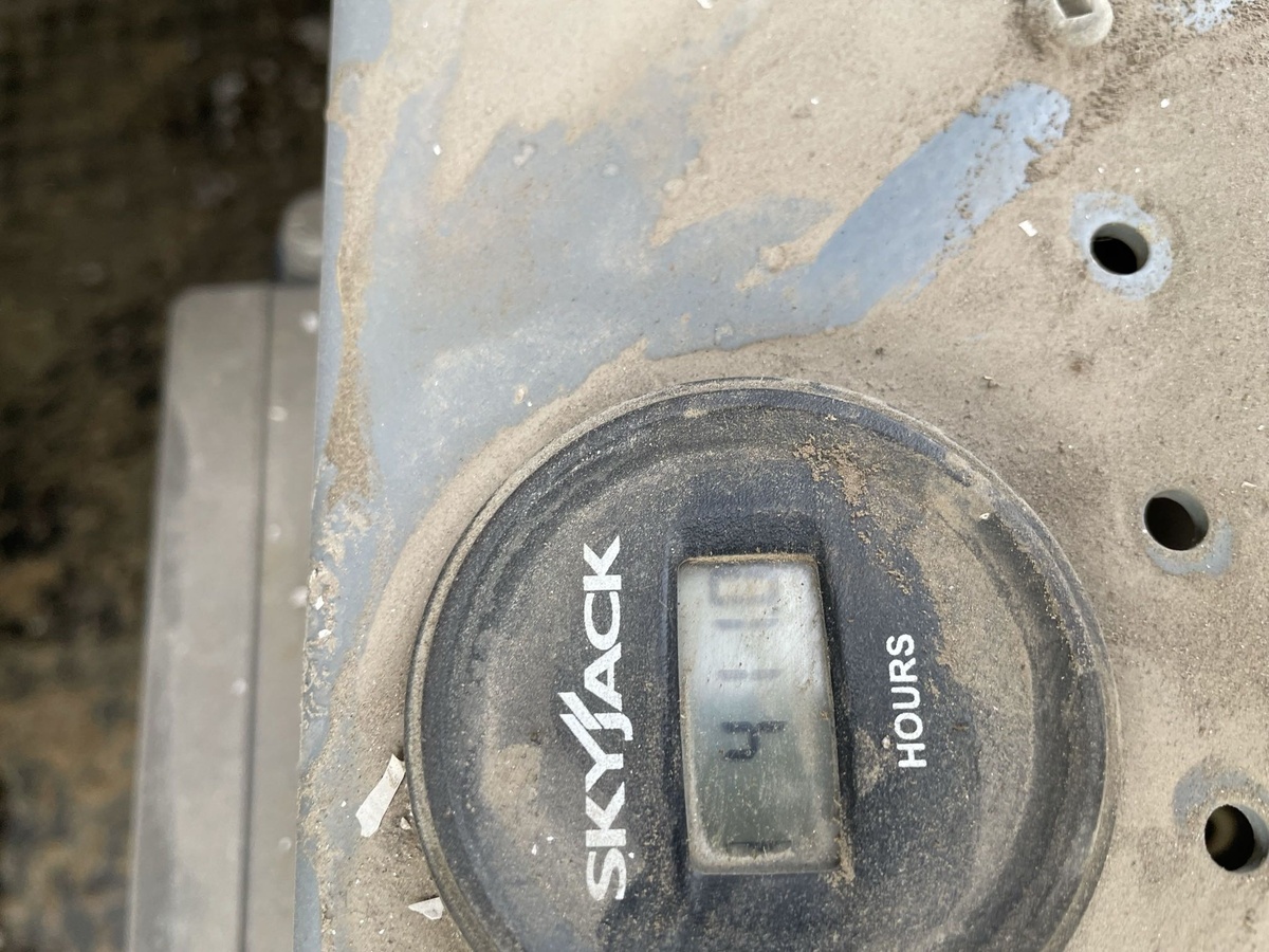 2018 Skyjack SJ4740-8