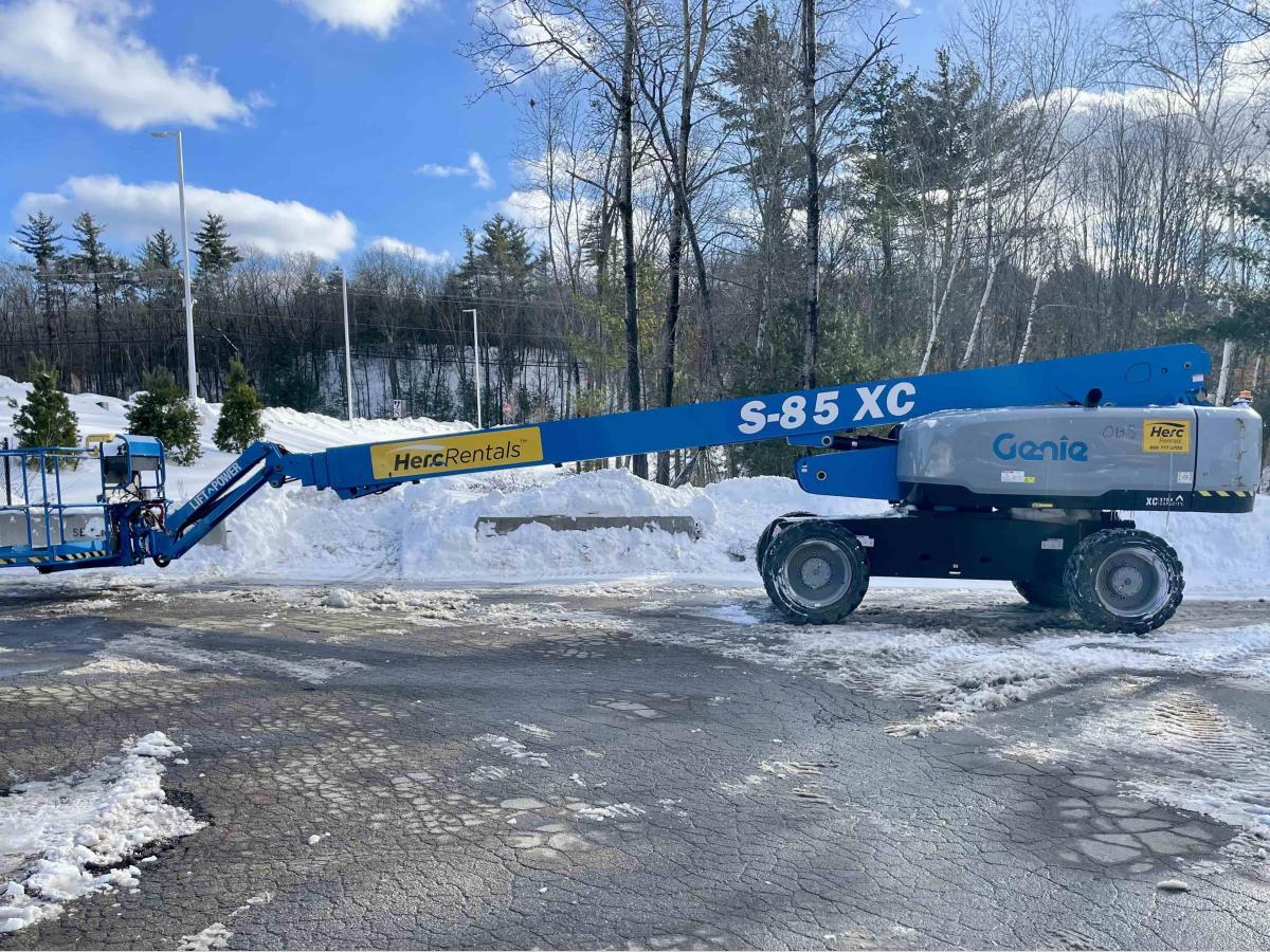 2018 Genie S-85XC