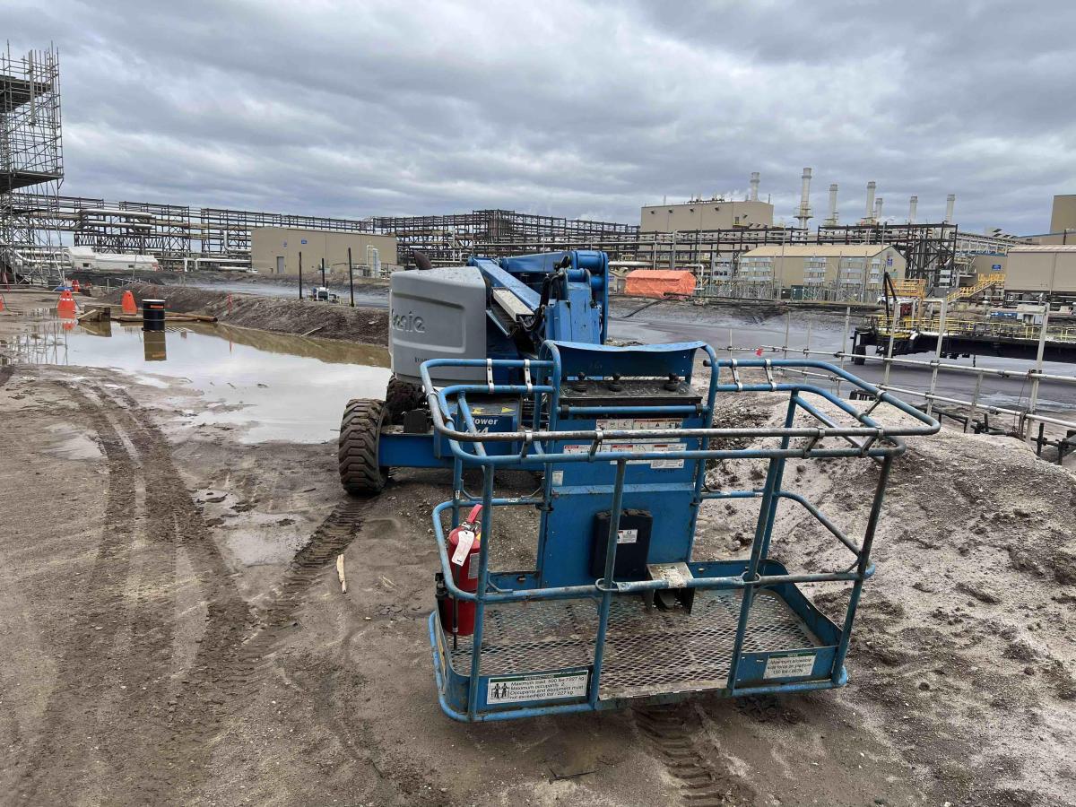 2013 Genie Z-45/25J-4