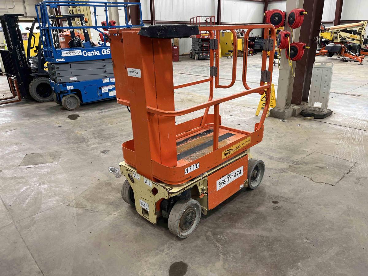 2016 JLG 1230ES
