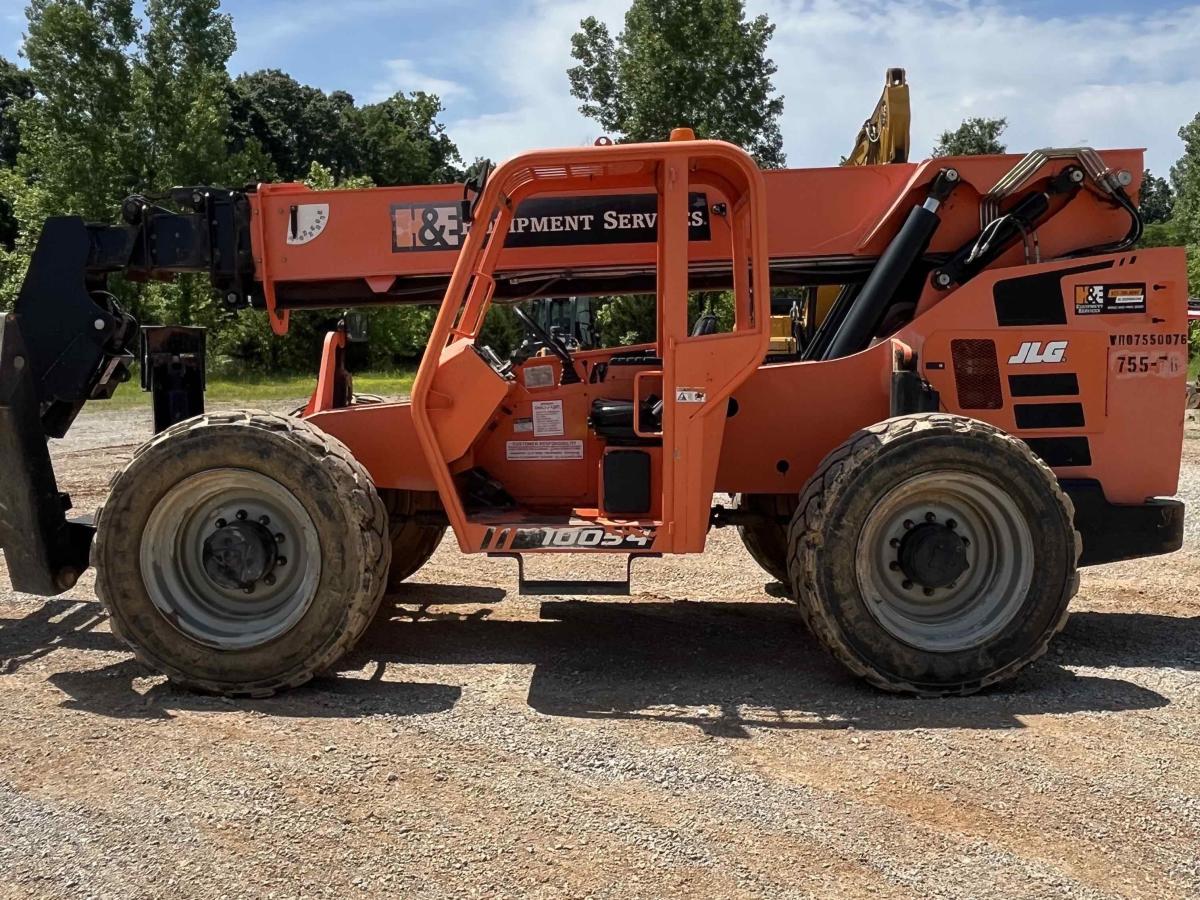 2018 SkyTrak 10054
