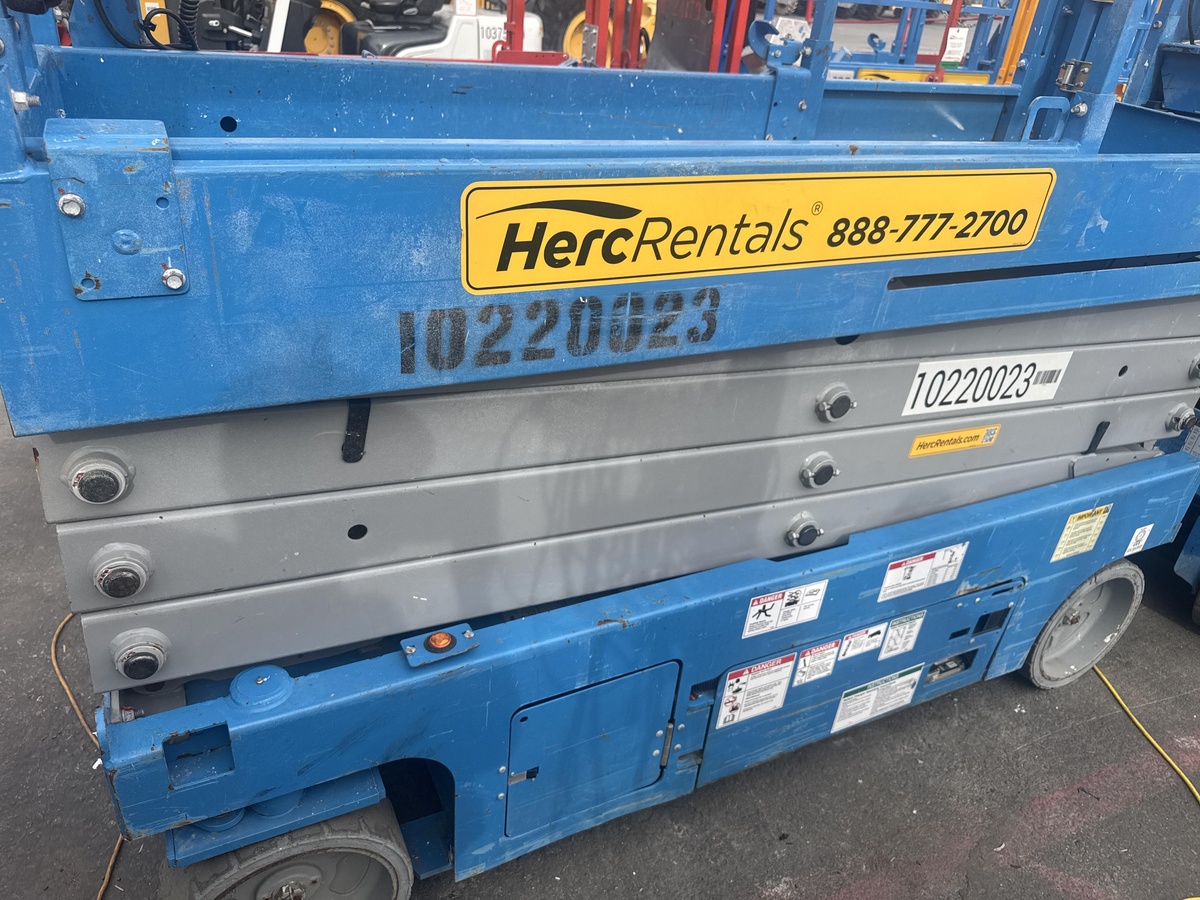 2017 Genie GS-2632-6