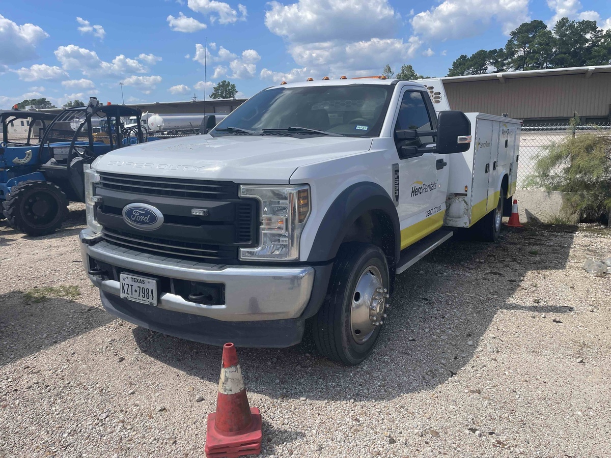 2018 Ford F550-3
