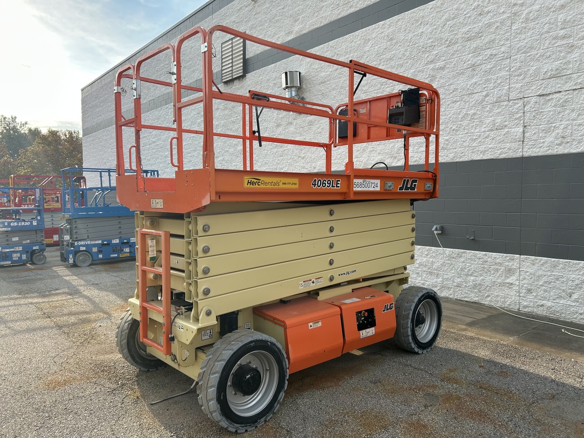 2020 JLG 4069LE