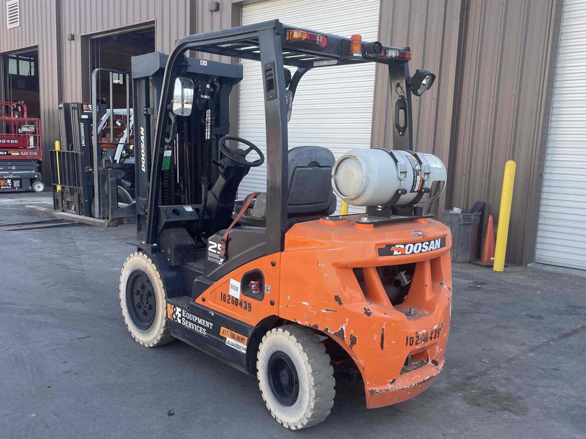 2018 Doosan G25E5