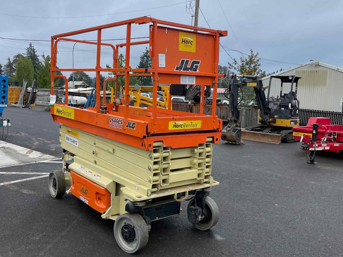 2017 JLG 2646ES-2