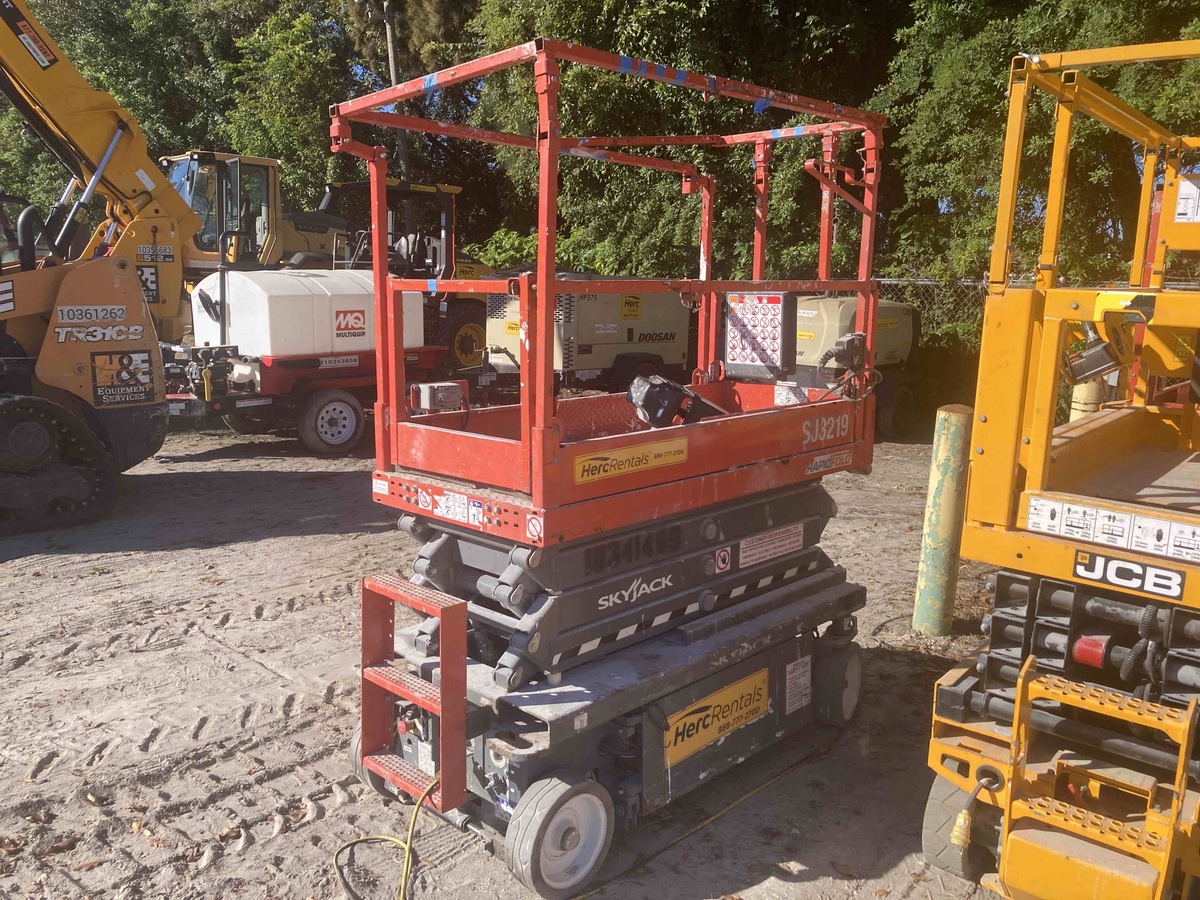 2021 Skyjack SJ3219-1