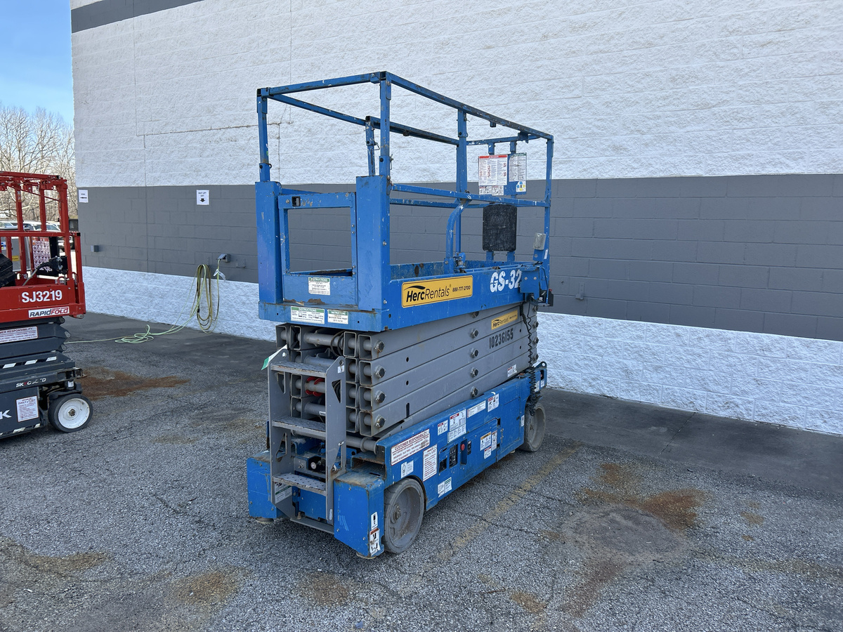 2018 Genie GS-3232-4