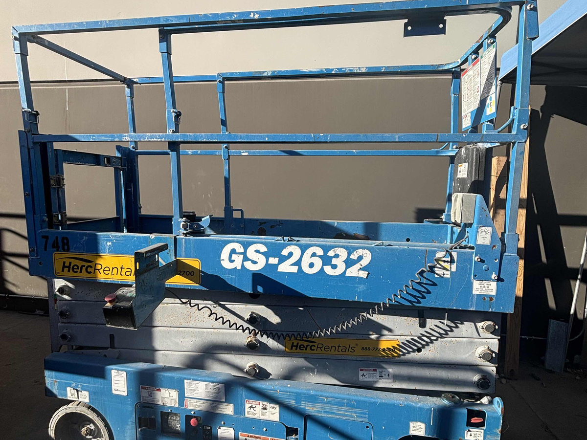 2016 Genie GS-2632-10