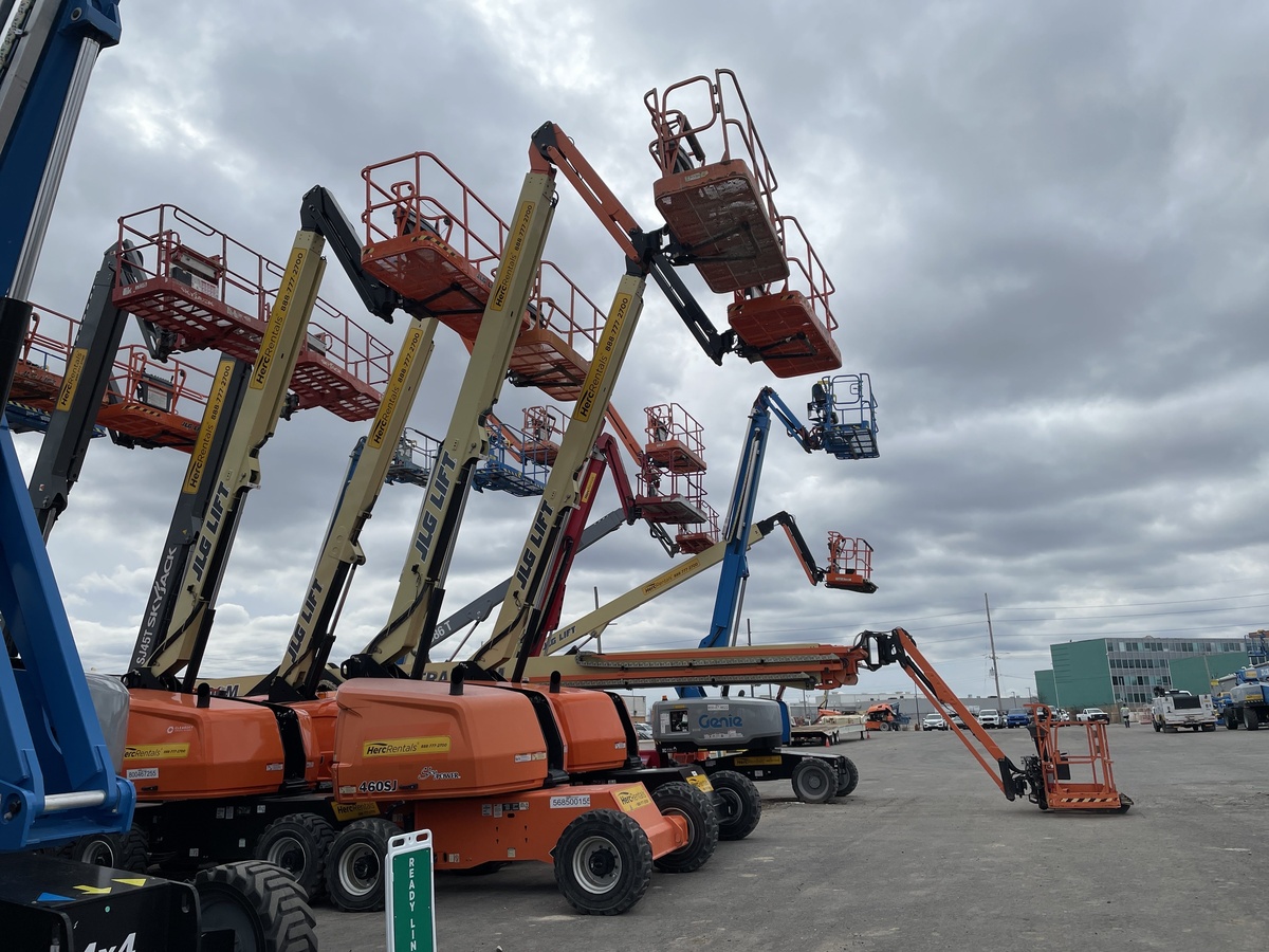 2018 JLG 460SJ