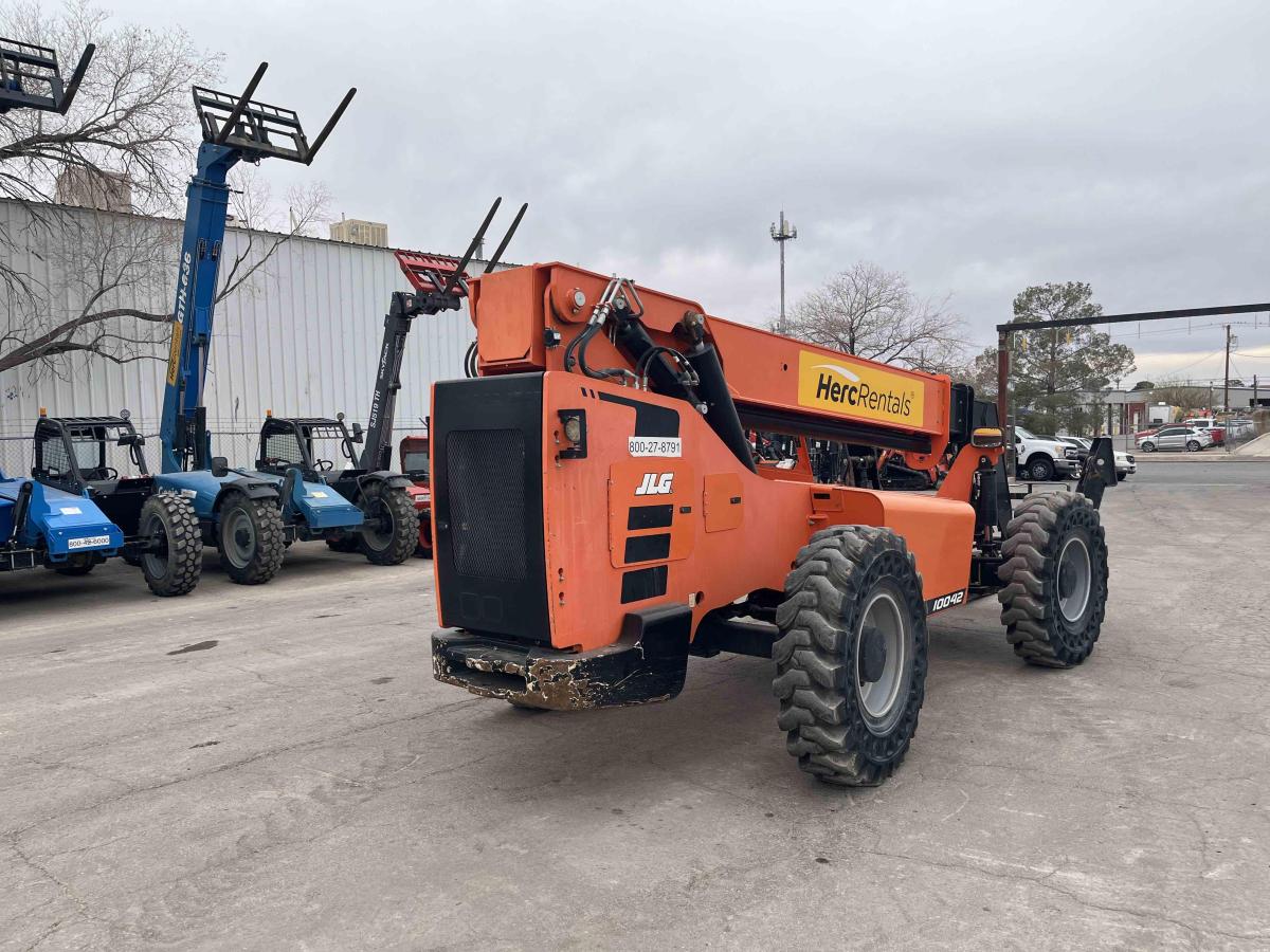2020 SkyTrak 10042
